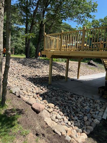 landscape retaining wall example